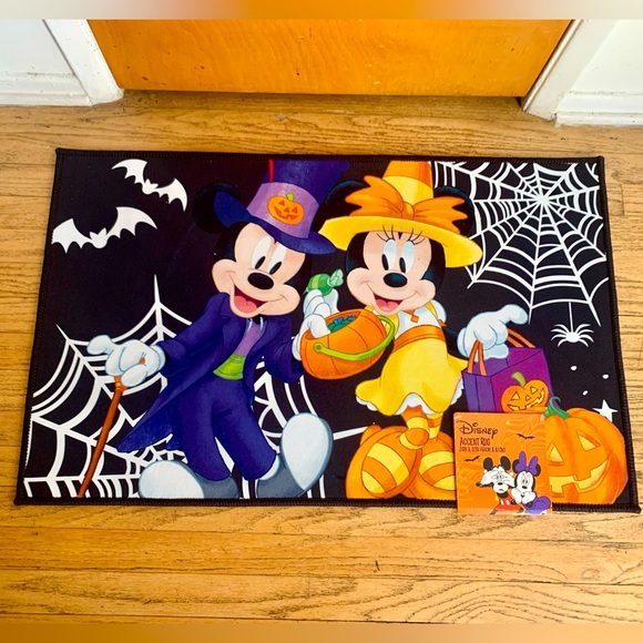 Disney Accents Disney Halloween Mickey And Minnie Mouse Accent Rug
